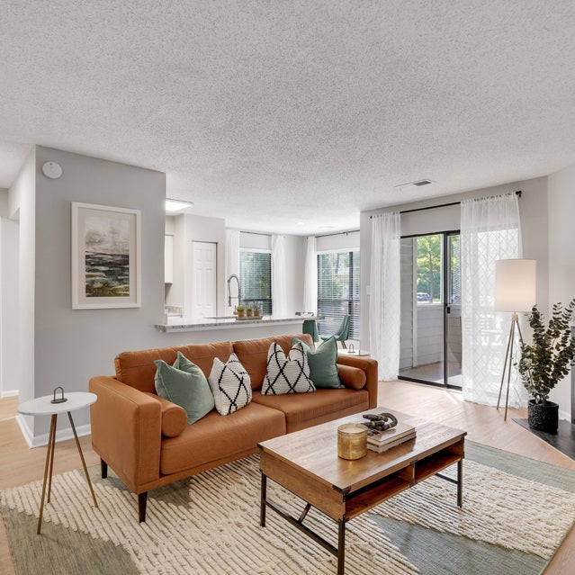 The Bailey Apartments - Spacious Living Room